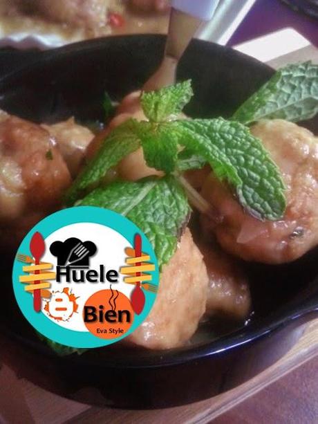 Albóndigas con salsa de coco