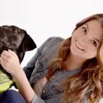 Famosos promueven adopción canina