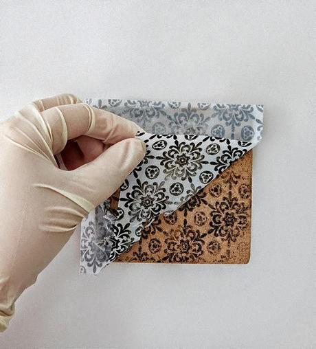 BALDOSAS PERSONALIZADAS CON UN TOQUE DESGASTADO