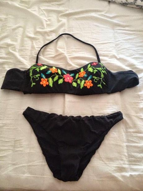 Bikini Calzedonia, Gafas Tous y  Look Verano 2014