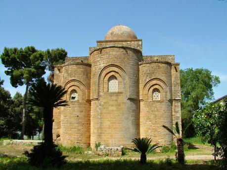 Castelvetrano: la iglesia Santissima Trinità di Dèlia