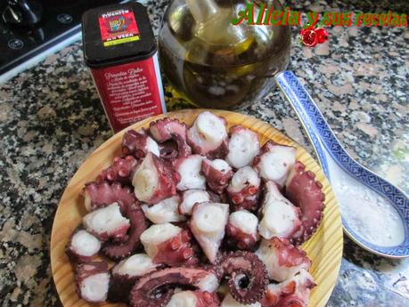 PULPO A FEIRA O A LA GALLEGA