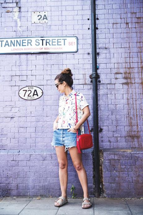 Painted_Shirt-Levis_Shorts-Birks-outfit-London-Street_Style-
