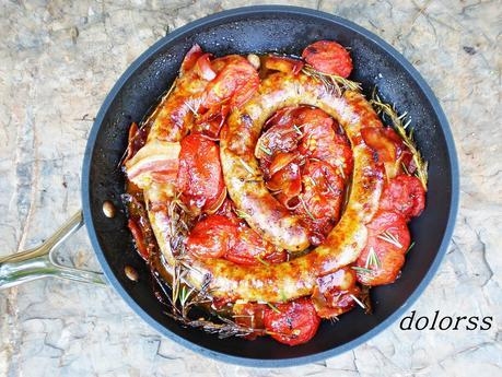 Longaniza y tomates asados al horno  (horno de leña)