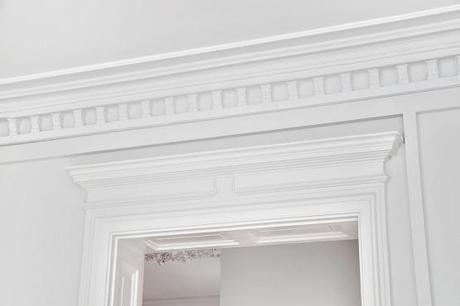 suelo de madera de roble estilo nórdico en piso elegante Detalles de obra extraordinarios decoración de interiores carpinteria marcos molduras en decoración carpintería de ventanas y puertas blog decoración interiores nórdicos 
