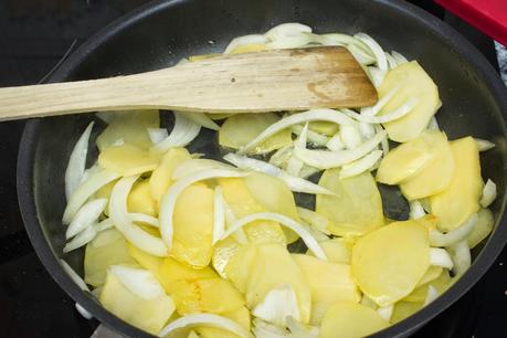 Doradas con patatas pochadas al vino