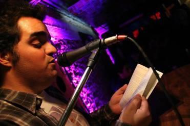 Maximiliano Martín: “Quien crea que escribir es trabajo solitario de un alma sensible ha sido víctima de la gran mentira de la literatura” Recital