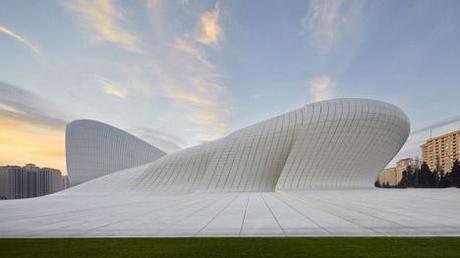 Heydar-Aliyev-Center-Zaha-Hadid_Croquizar-3