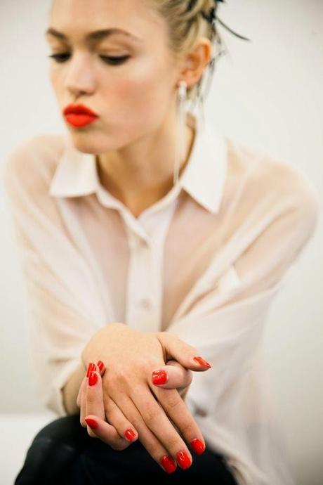 Las 20 Combinaciones Más Refrescantes de Manicuras y Labios para el Verano