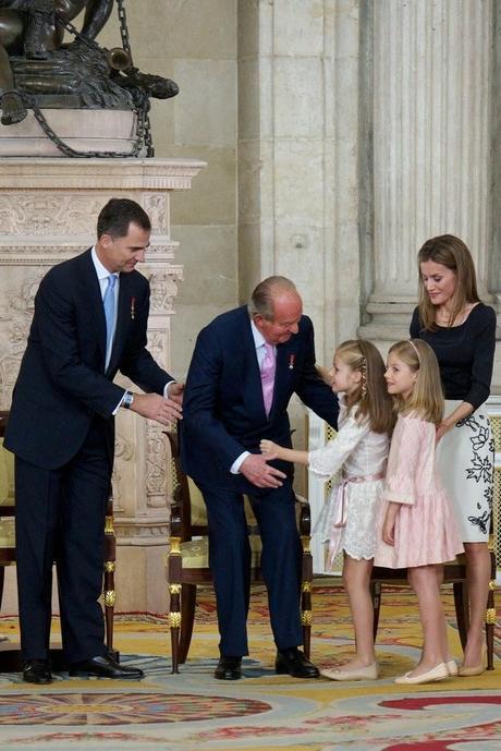 España: Abdicación del Rey Juan Carlos I España: Abdicación del Rey Juan Carlos I