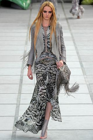 ROBERTO CAVALLI FESTEJA SUS 40 AÑOS EN LA MODA