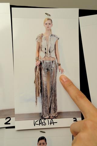 ROBERTO CAVALLI FESTEJA SUS 40 AÑOS EN LA MODA