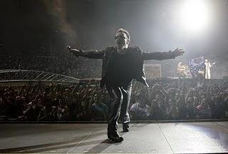 U2, uno y medio en Sevilla