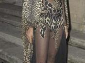 asombroso atrevido look Carine Roitfeld fiesta Aniversario Vogue París