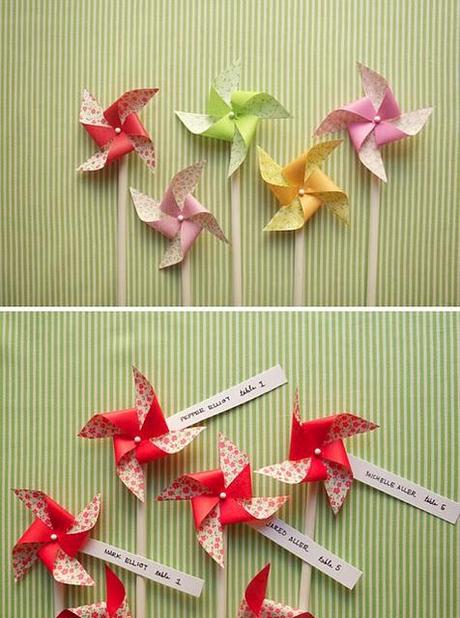 Organización Mesas: Molinillos de viento con nº de mesa