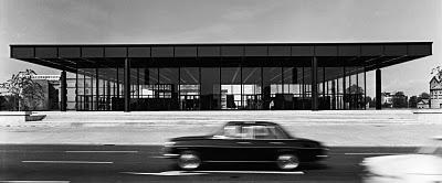 Breves: Mies van der Rohe y Amancio Williams: La Forma Clásica Permanente