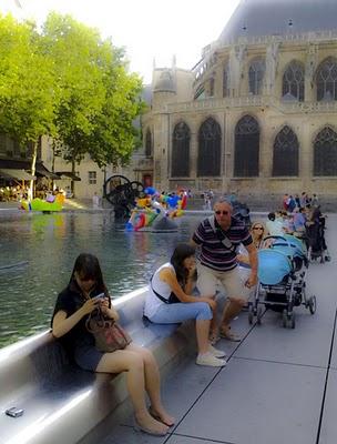 Fuente de Stravinsky. Centro Pompidou. Paris