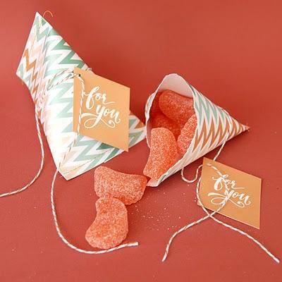 Packaging Regalos: coser el papel de regalo