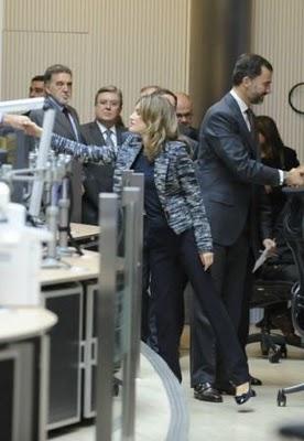 Los Príncipes de Asturias visitan Miranda de Ebro. El look de Dña. Letizia