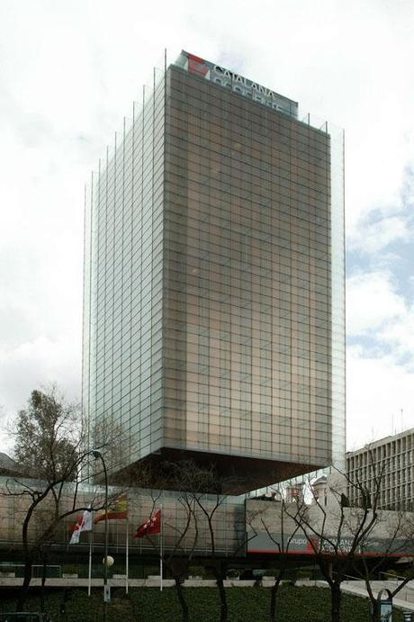 Torre Castelar de Rafael de la Hoz + Gerardo Olivares James y reforma de R. de la Hoz hijo