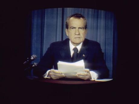 August 8, 1974. President Richard Nixon gives his resignation speech from the Oval Office at the White House in Washington D.C.  (El Presidente Nixon da su discurso de renuncia desde el Despacho Oval de la Casa Blanca en Washington D.C) (Photo by NBC NewsWire/NBC/NBCU Photo Bank via Getty Images)