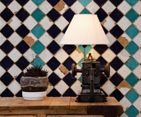 Mosaicos históricos en papel pintado