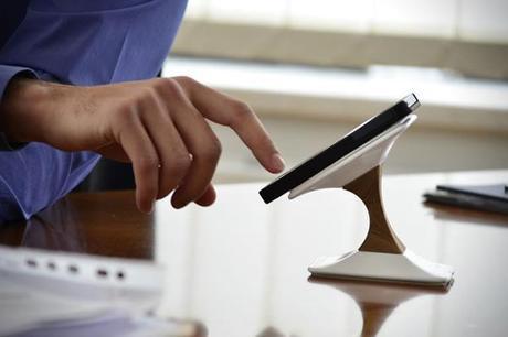 Swich :: dock de recarga para dispositivos móviles Swich :: dock de recarga para dispositivos móviles