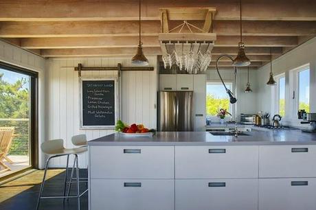 Casa Rustica en Fire Island  /  Rustic Style House in Fire Island