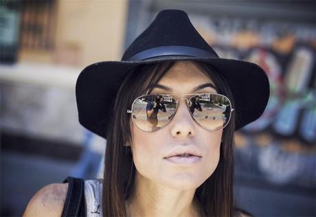 street style barbara crespo acroix eleven paris tshirt dress fashion blogger outfit blog de moda street style barbara crespo acroix eleven paris tshirt dress fashion blogger outfit blog de moda