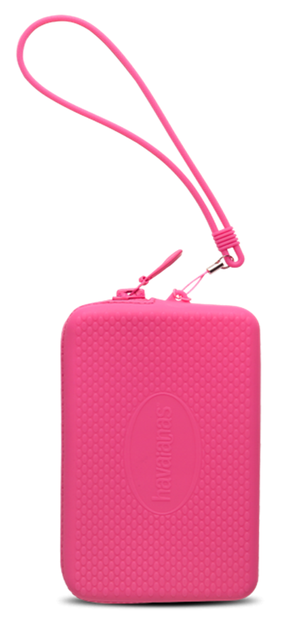 El nuevo Clutch de Havaianas está disponible en tres colores neón. Para que cojas lo indispensable en el aperitivo en el chiringuito o para salir por la noche.