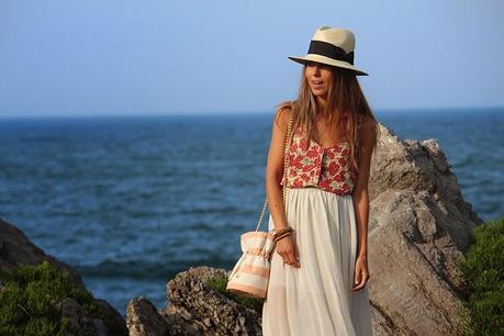 S E A & F L O W E R S S E A & F L O W E R S