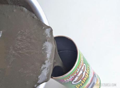 Maceteros para cactus reciclando unos botes Maceteros para cactus reciclando unos botes