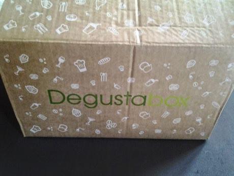 Panna Cotta con canela y frutos del bosque/ Panna Cotta con canela y limon, crumble de galletas y coco rallado! - Panna Cotta cu scortisoara si fructe de padure sau Panna Cotta cu scortisoara si lamaie , crocanti de biscuiti si cocos!