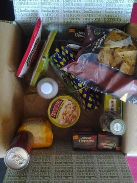 Panna Cotta con canela y frutos del bosque/ Panna Cotta con canela y limon, crumble de galletas y coco rallado! - Panna Cotta cu scortisoara si fructe de padure sau Panna Cotta cu scortisoara si lamaie , crocanti de biscuiti si cocos!