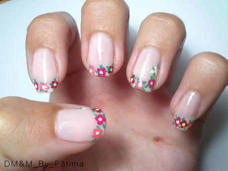 FLORAL  NAILS