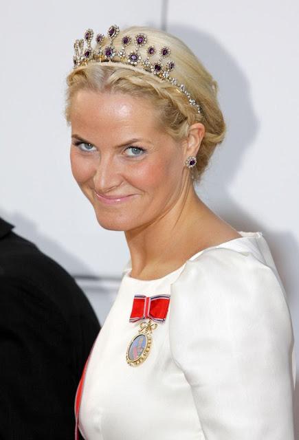 Tiara/Collar de Amatistas - Casa Real de Noruega