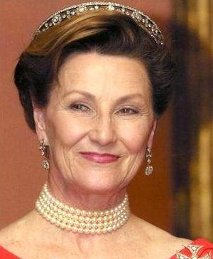 Tiara de las Cruces de Malta - Casa Real de Noruega