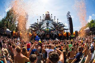 TOMORROWLAND cumple 10 años, ¿Te atreves a celebrarlo con ellos?