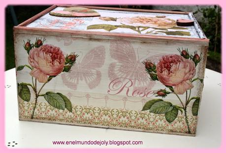 CAJA DE VINO PARA SERVILLETAS!!