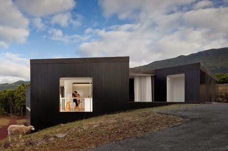 Casa Minialista en las Azores / Minimal House in Azores Islands