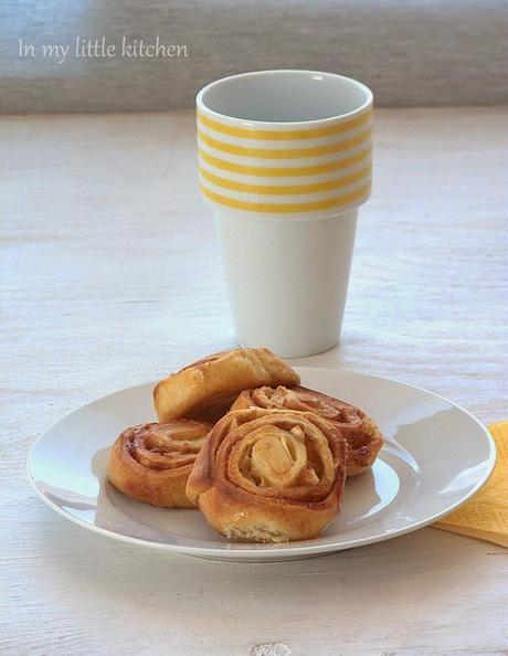 Apple Cinnamon Rolls Apple Cinnamon Rolls