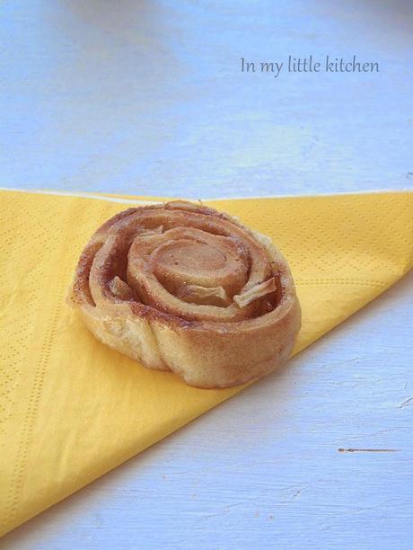 Apple Cinnamon Rolls Apple Cinnamon Rolls