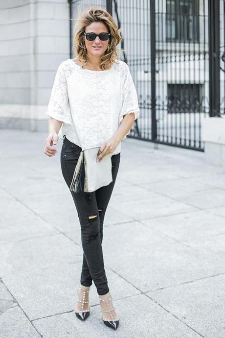 outfits, skinny, cape lace, lace, suiteblanco, rayban, La morenita complements, valentino, rickstud, cristina blanco, guiadeestilo, spanish fashion blogger, guia de estilo