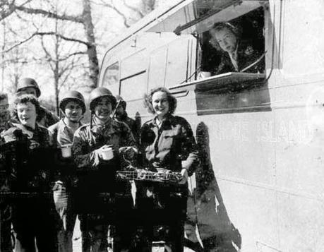 Las Chicas Donut y los Clubmobiles