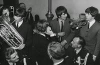 50 AÑOS: 10 JULIO 1964 - EL REGRESO Y ESTRENO DE 'A HARD DAY'S NIGHT' LIVERPOOL ( 2 VIDEOS )