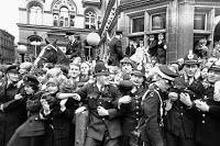 50 AÑOS: 10 JULIO 1964 - EL REGRESO Y ESTRENO DE 'A HARD DAY'S NIGHT' LIVERPOOL ( 2 VIDEOS )