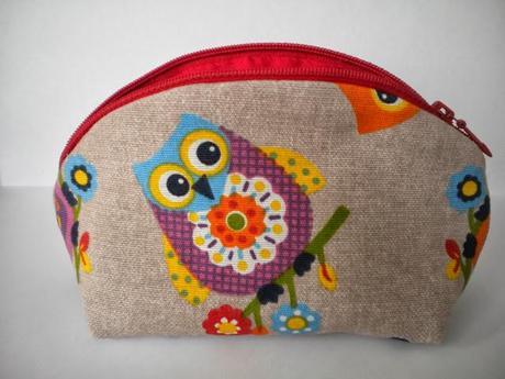 Las Colaboraciones IV manualidades caseras faciles neceser con tela de buhos de colores para pinturas