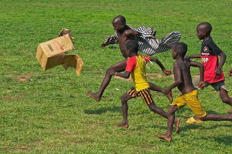 Como se divierten los niños de otros países?