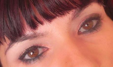 A todo coral: Look, manicura y outfit