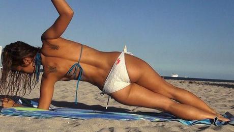 LRG Magazine - Proyecto Fit 2014 - Ejercicios en la Playa